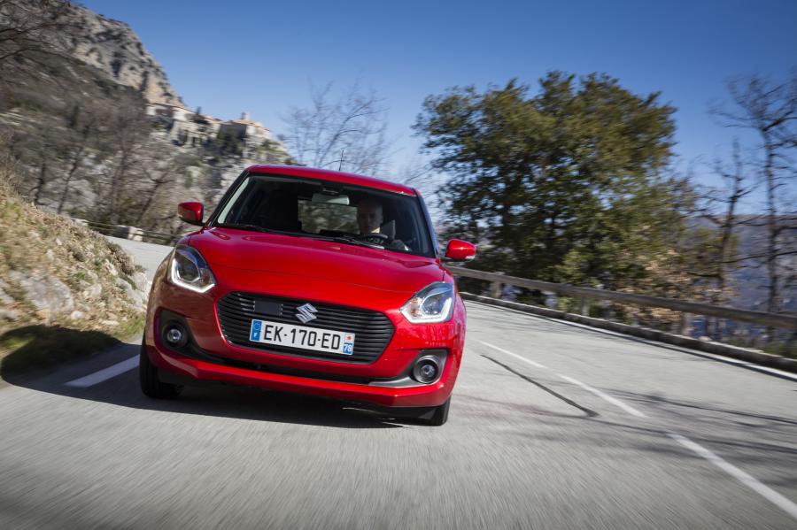  Suzuki Swift 2017 года  (WW) (фото 34 из 101)